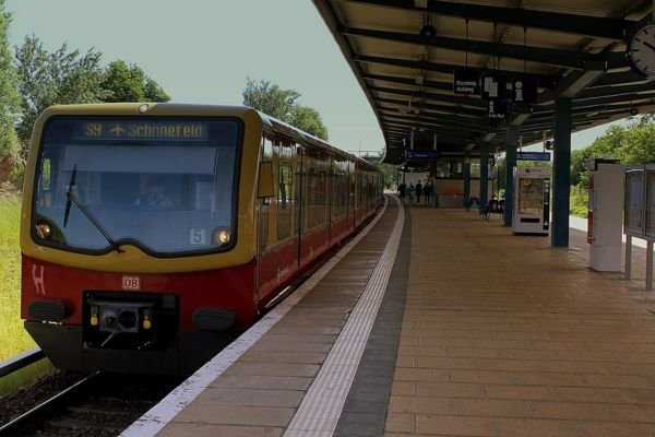 Berlin Airport to Alexanderplatz